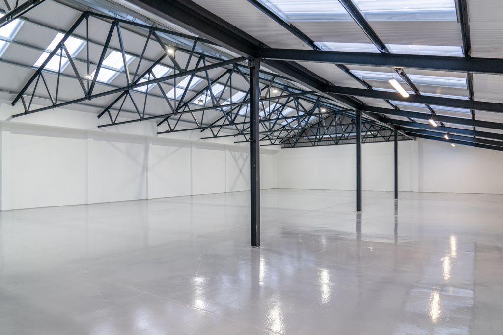 Property photo 3 of 12 Photo 6