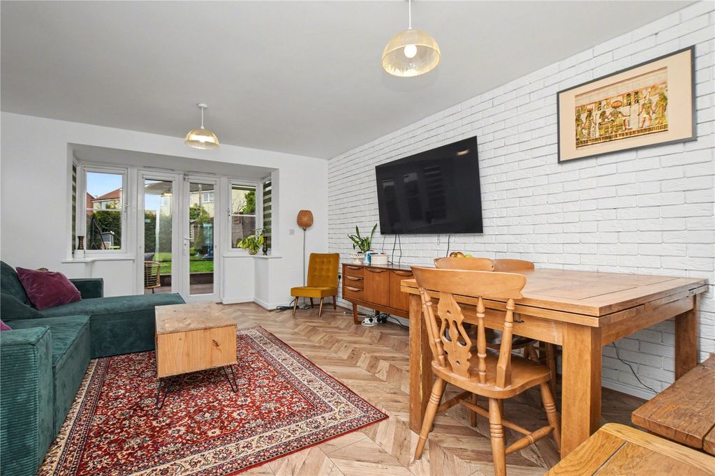 Property photo 2 of 15 Picture No. 08