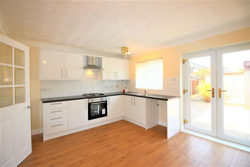 Property photo 2 of 13 2 - .Jpg