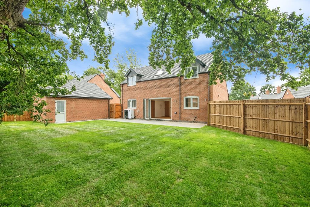 Property photo 3 of 16