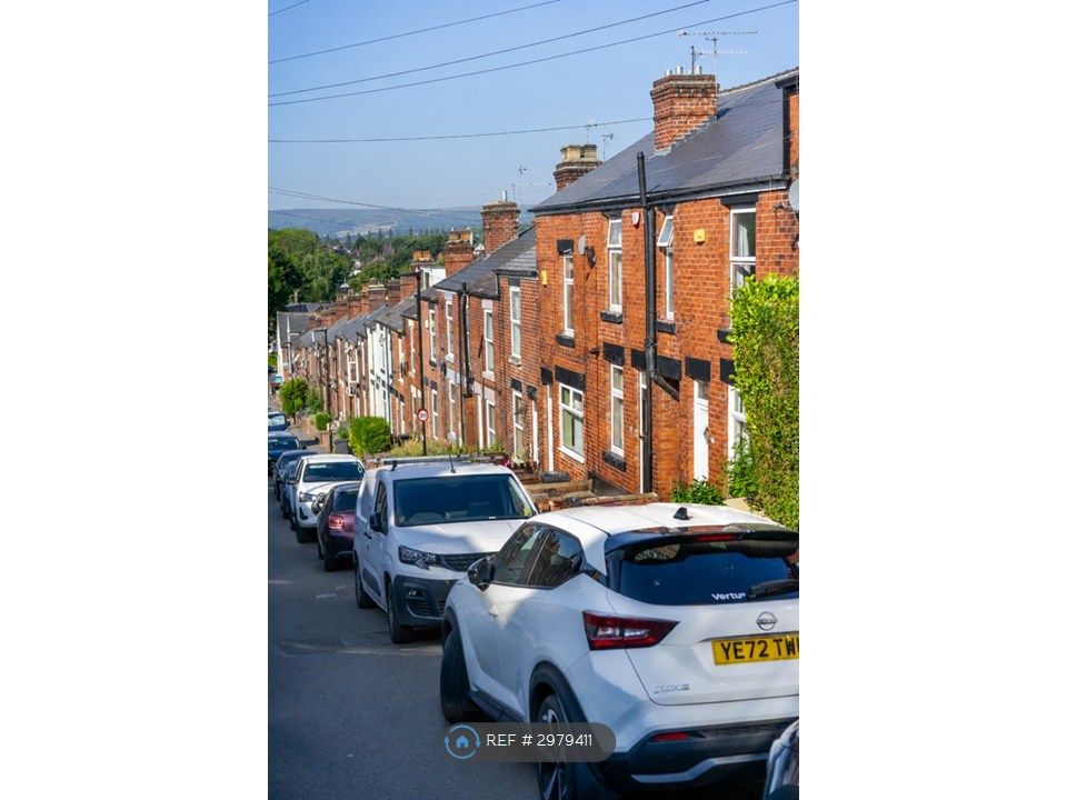 Property photo 2 of 17 Street