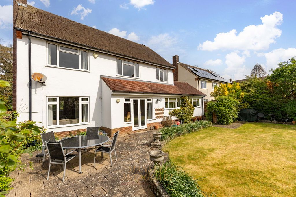 Additional image 22 of 4 bed detached house for saleOld Horsham Road, Crawley RH11
