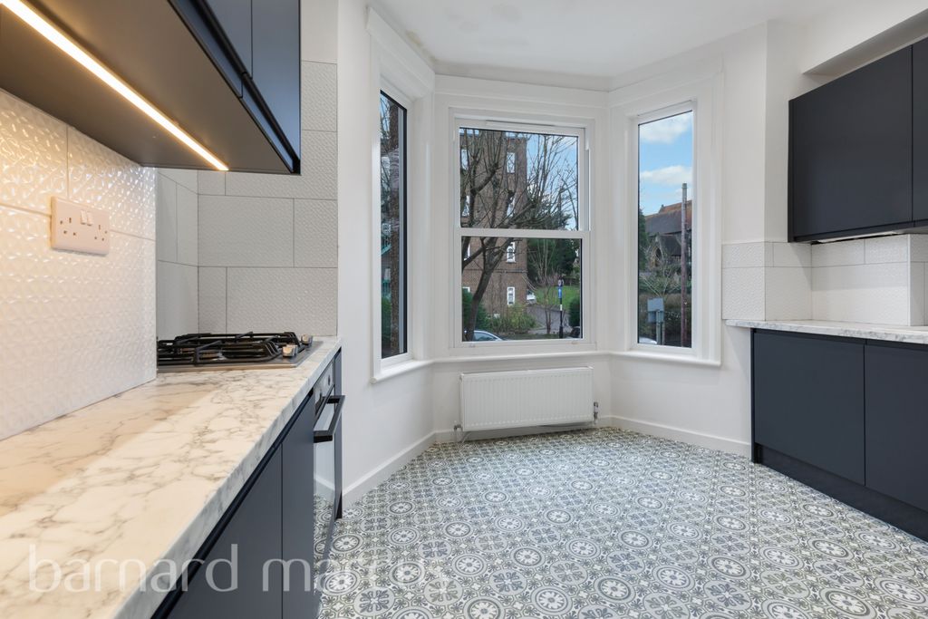 Property photo 1 of 6 Image