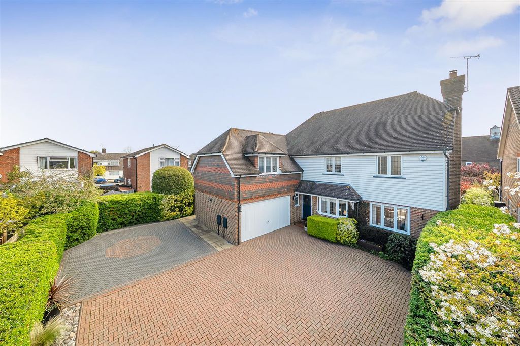 Property photo 1 of 21 1-69Dd162B9De8E-1442011-1-69dcc3d2Ccba5-Arw-1.Jpg