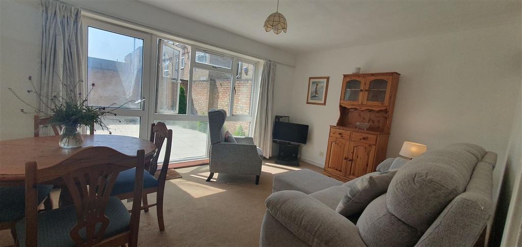 Property photo 3 of 15
