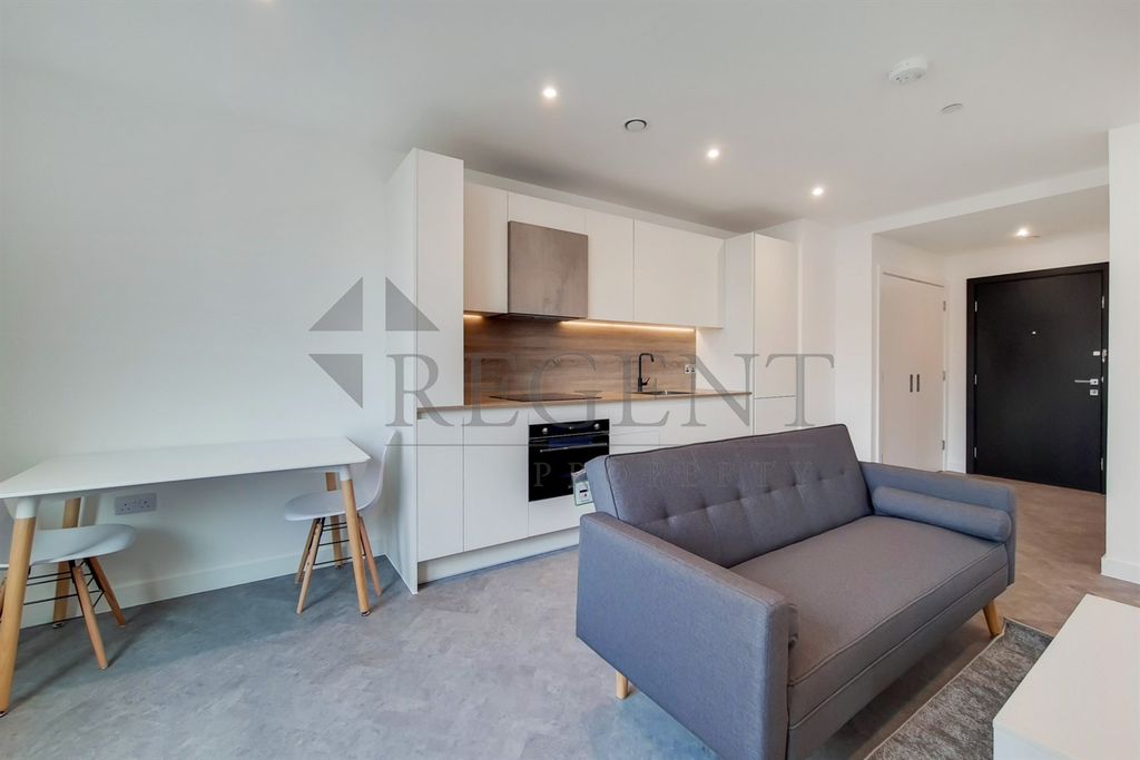 Property photo 1 of 10 Open Plan