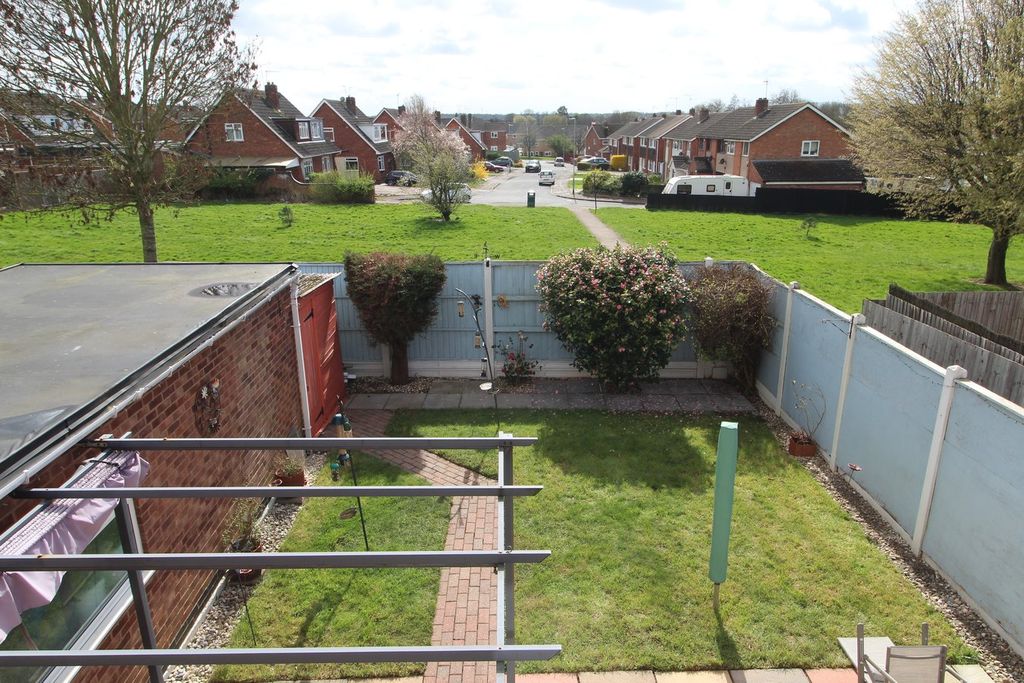 Property photo 2 of 20