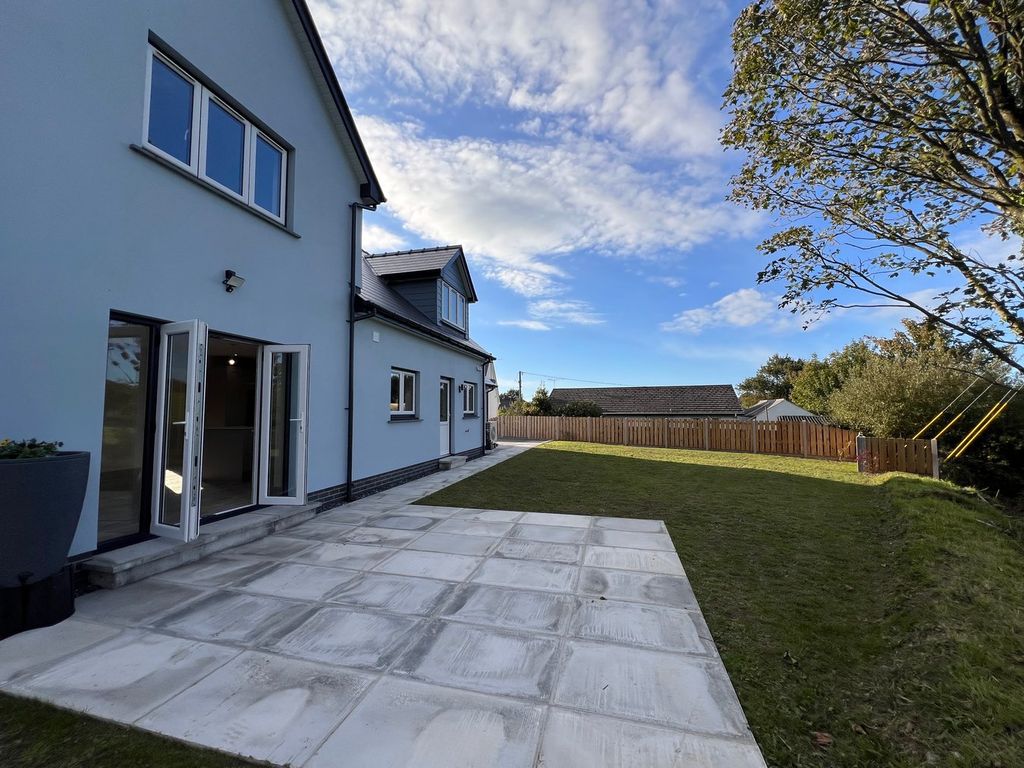 Property photo 3 of 38