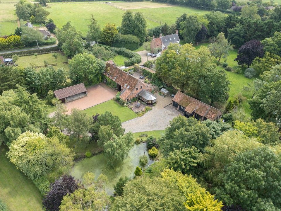 Property photo 1 of 36