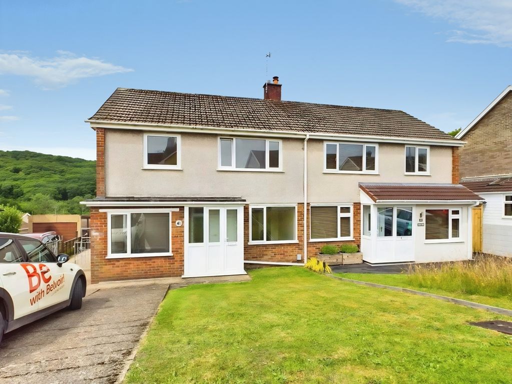 Property photo 2 of 18