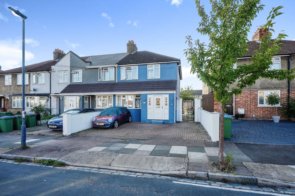 Property photo 2 of 14 C8Bdf977-d646-ee11-Be6F-6045Bdd2c52d