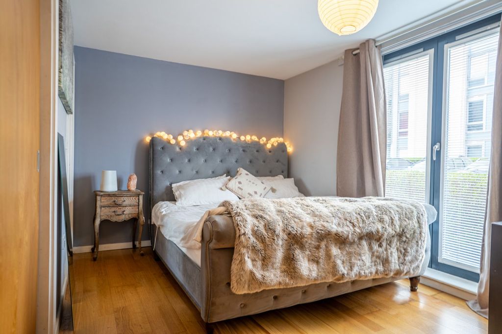 Property photo 3 of 34