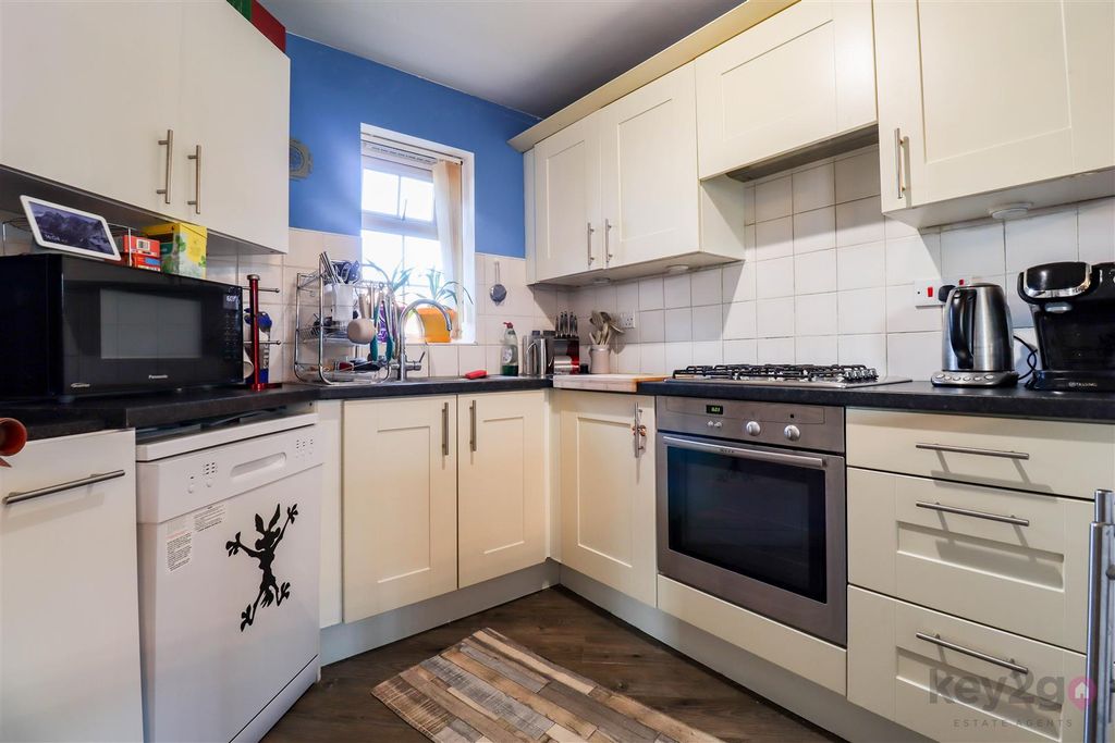 Property photo 3 of 12 Img_2930.Jpg