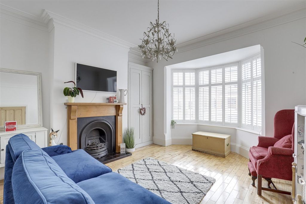 Property photo 2 of 21 2480.Jpg