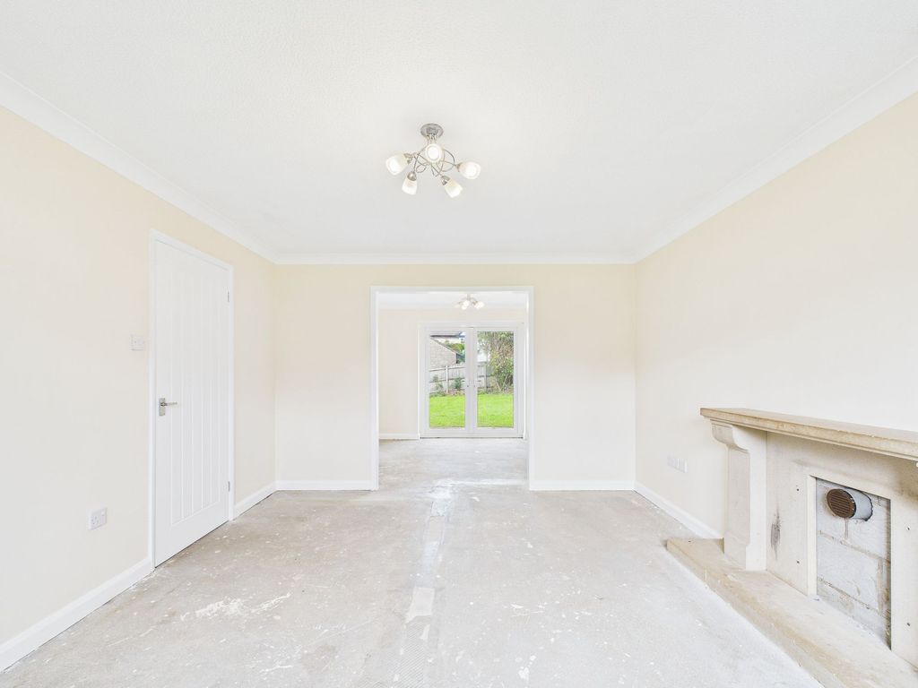 Property photo 3 of 25 Living Room Into Dining Room