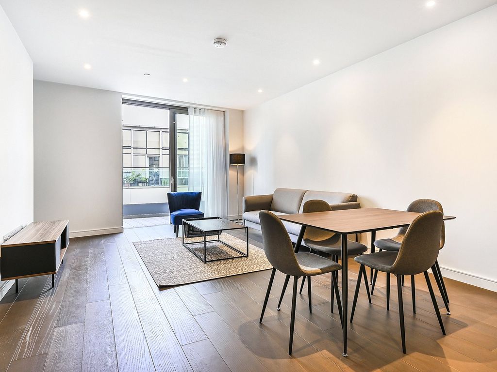 Property photo 3 of 19 Ellington Tower