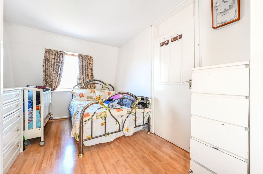 Property photo 3 of 7