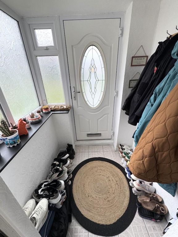 Property photo 3 of 23 Porch