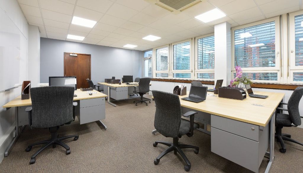 Property photo 3 of 9 Office3Snip.Jpeg