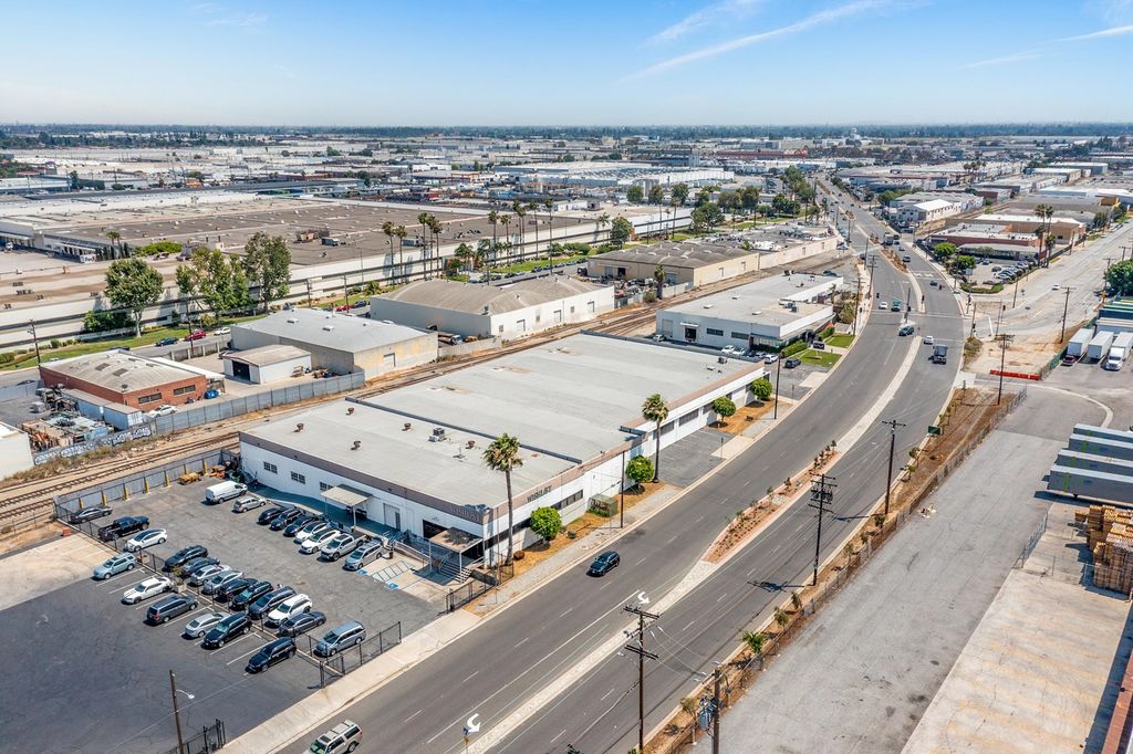 Property photo 3 of 4