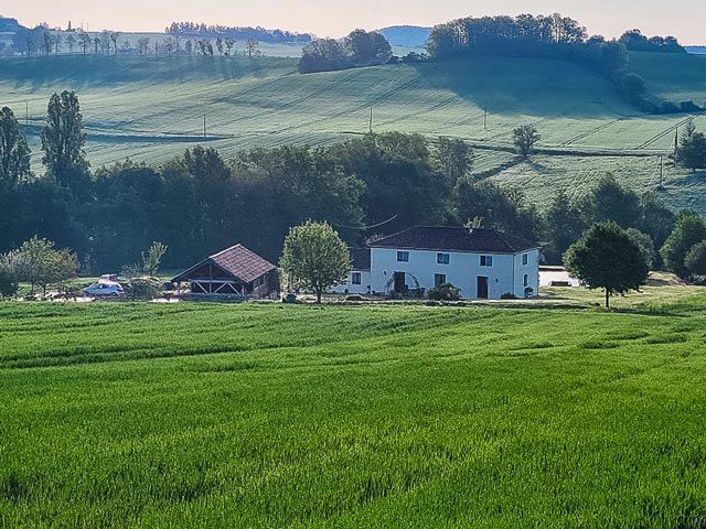 Property photo 1 of 30