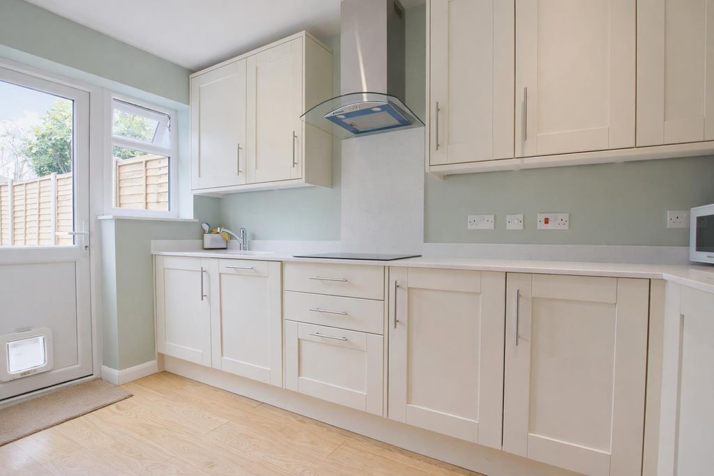 Property photo 1 of 8 9c50653A-2894-4Bbe-B096-61632d5433cd.Png