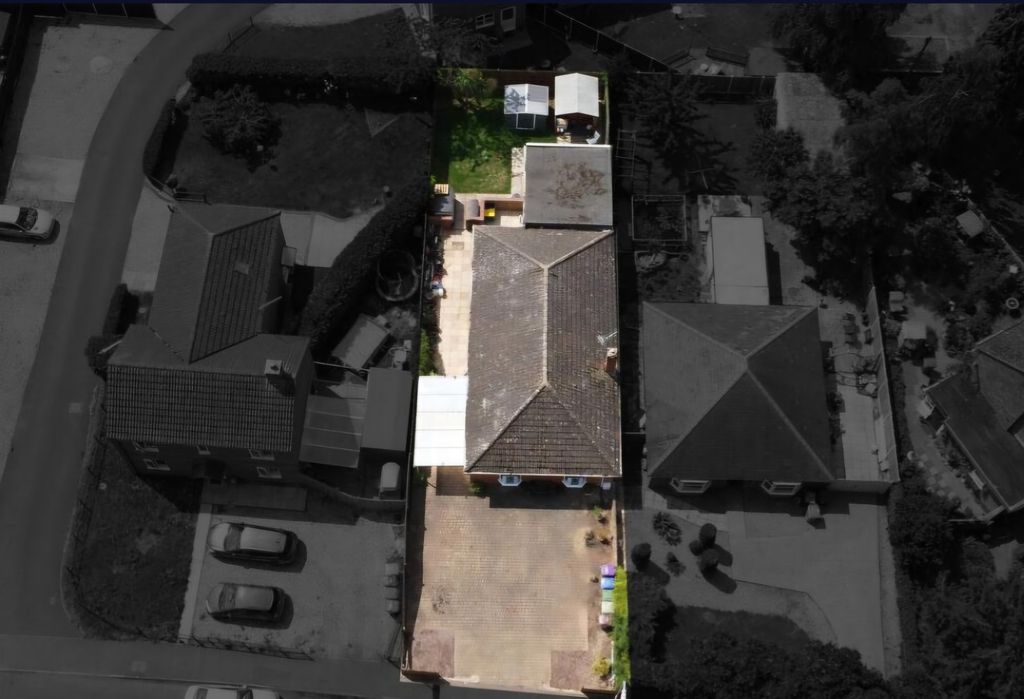 Property photo 2 of 26