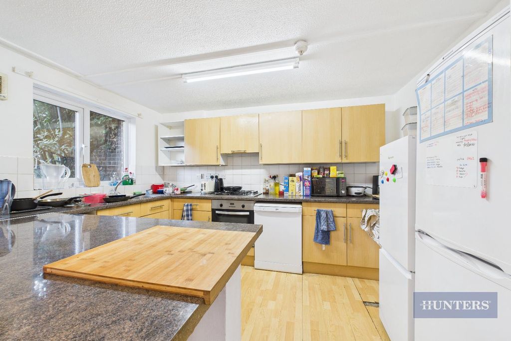 Property photo 3 of 16 Cam05152G0-Pr0284-Still001.Jpg