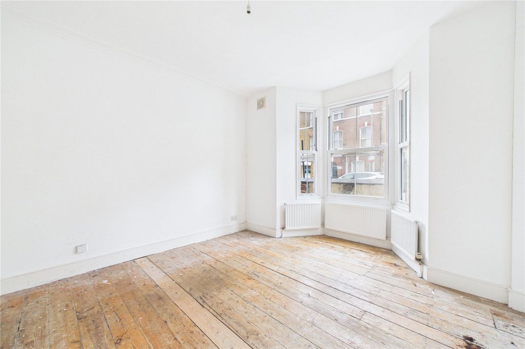 Property photo 3 of 19 Picture No. 03