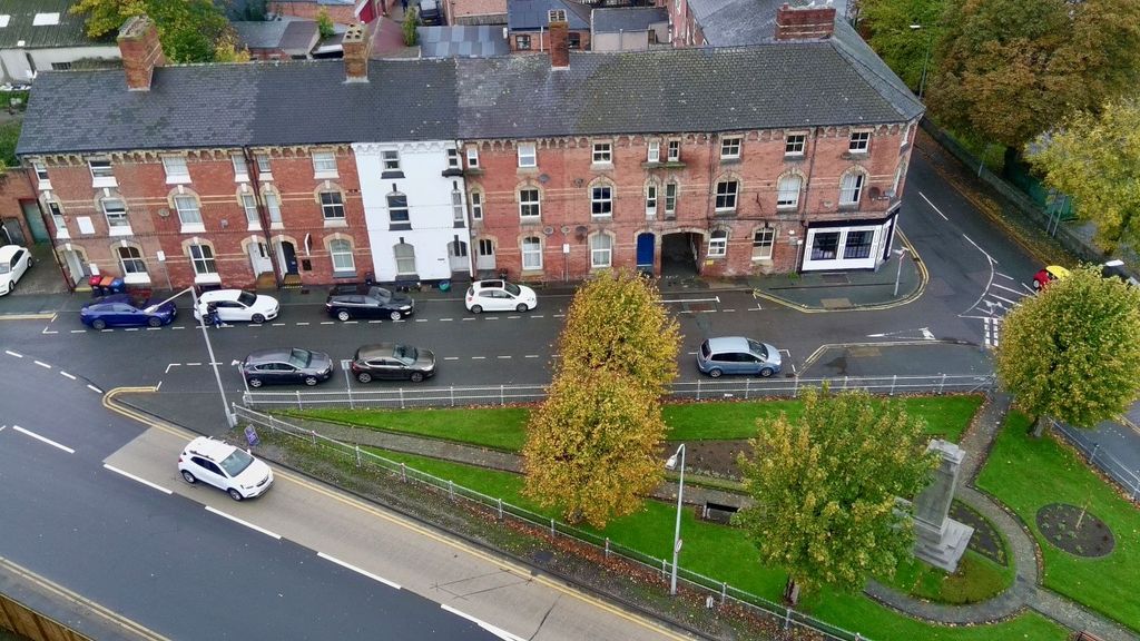 Property photo 2 of 10 Image 2