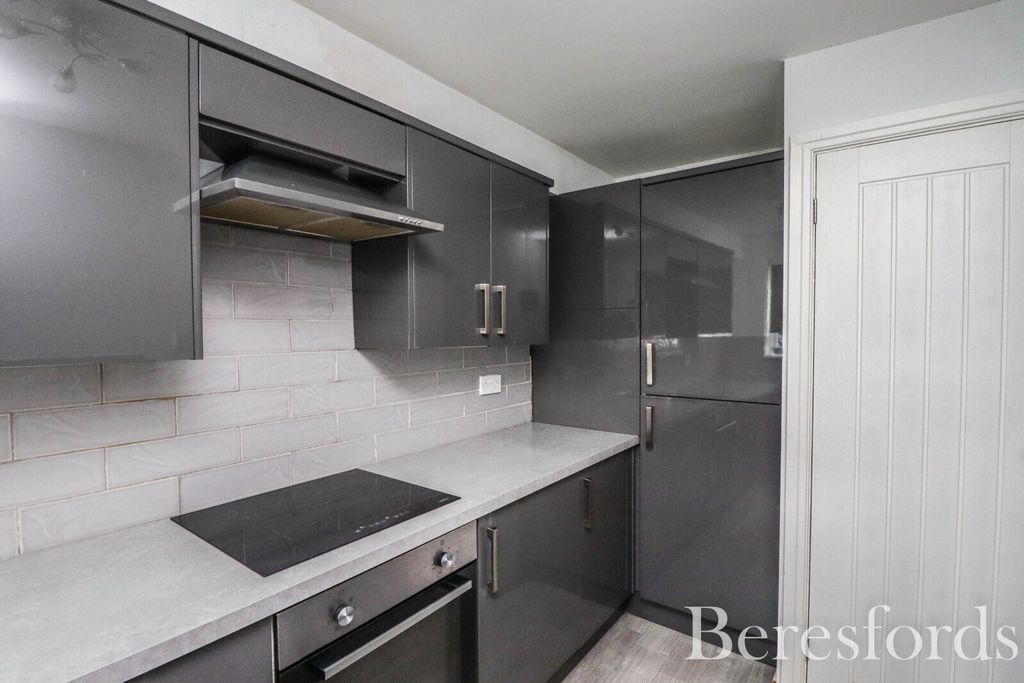 Property photo 1 of 6 Kitchen View 1