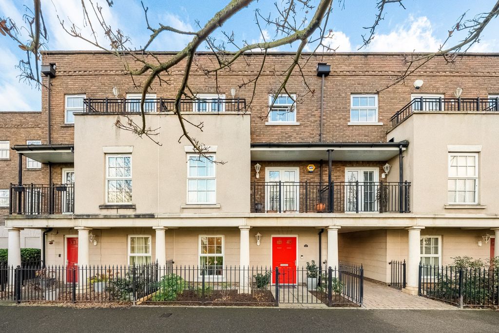 Property photo 1 of 33 4712720