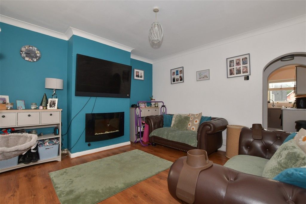 Property photo 2 of 13 Lounge