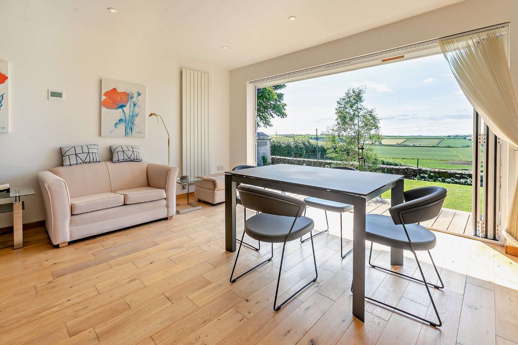 Property photo 1 of 16 Dining Area