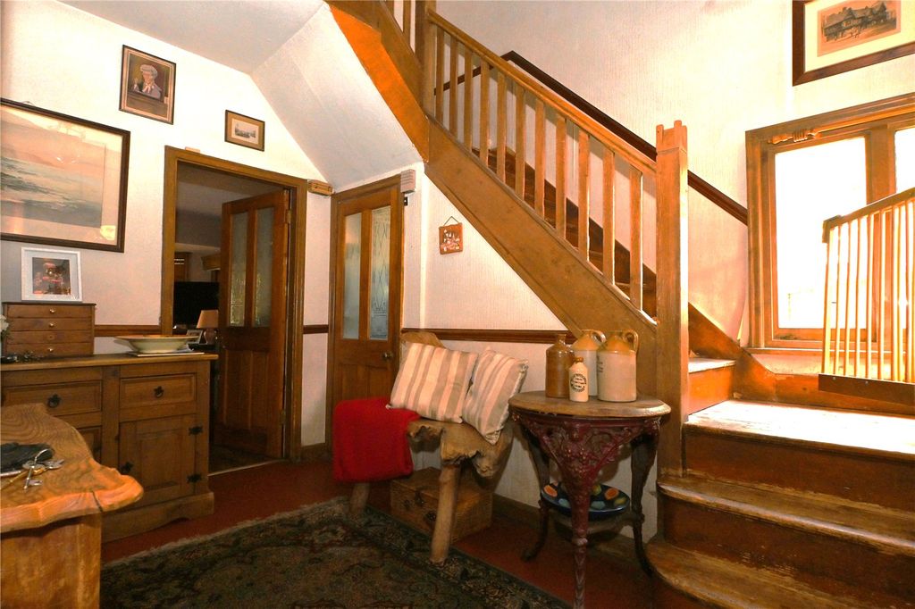 Property photo 2 of 25 Picture No. 27