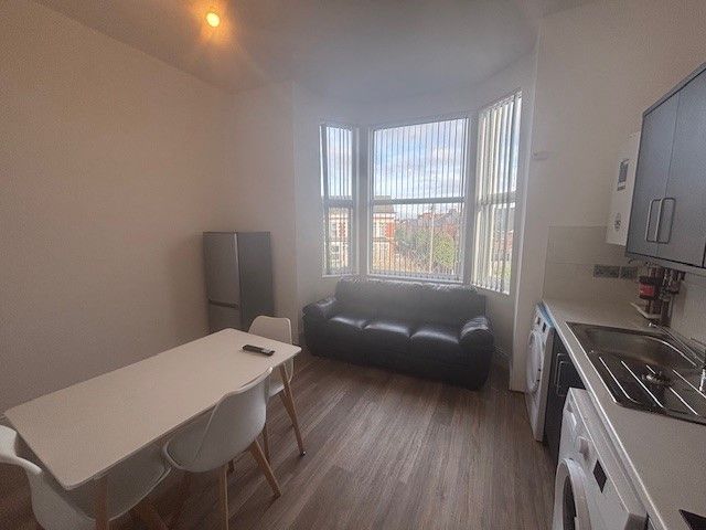 Property photo 3 of 11 Image