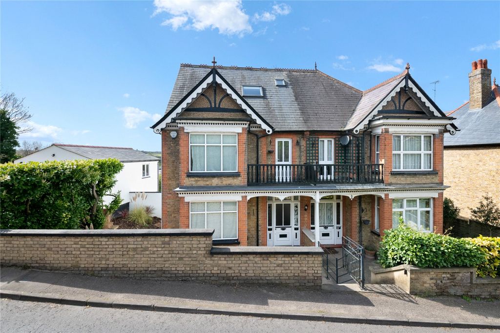 Property photo 1 of 25 Picture No. 01