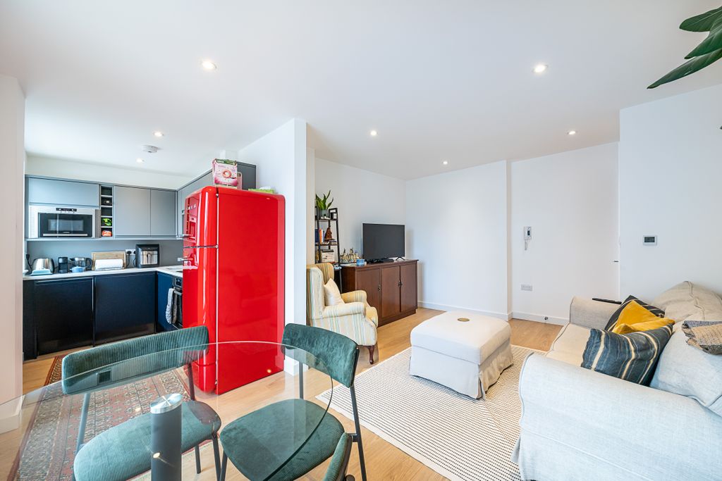 Property photo 3 of 19