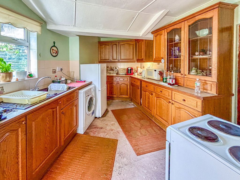 Property photo 3 of 23