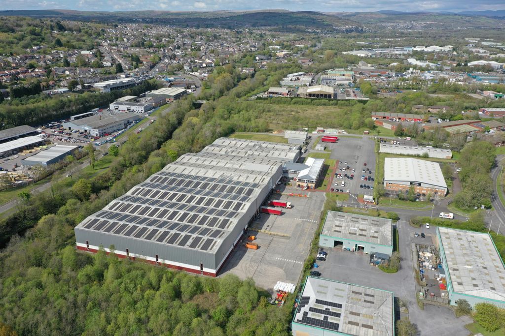 Property photo 2 of 16 Dro028.Jpg