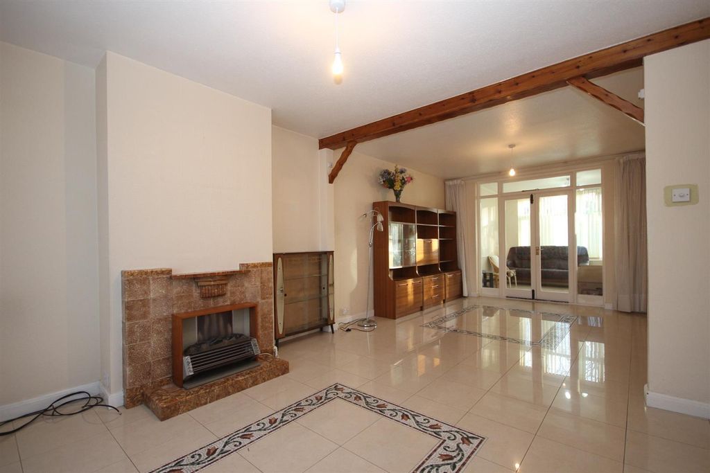 Property photo 3 of 30 Lounge Diner