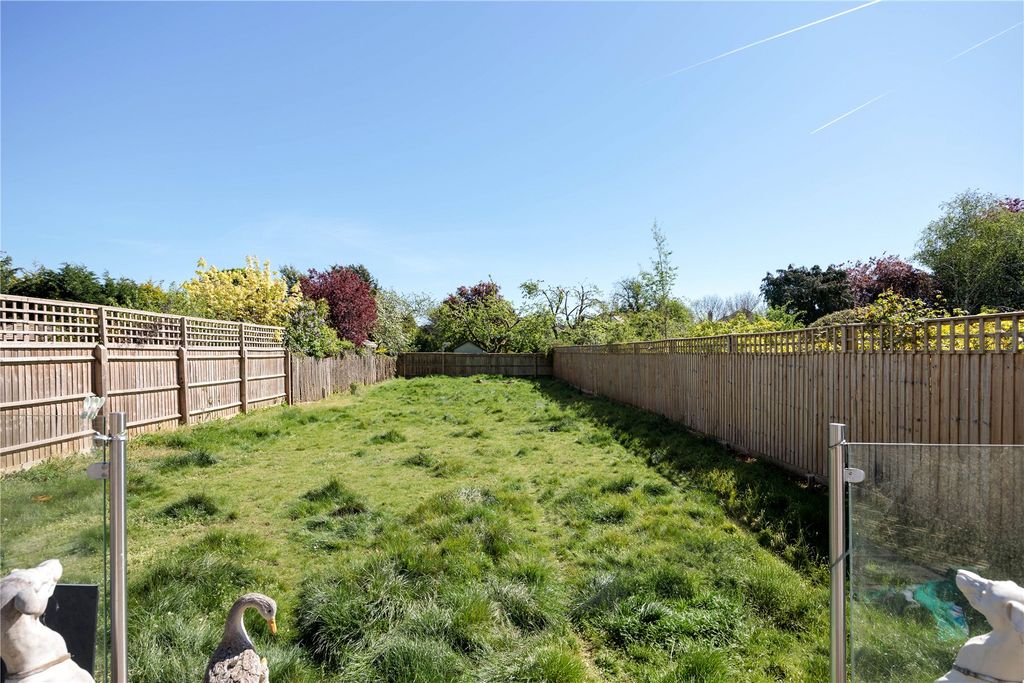 Property photo 2 of 10 Picture No. 06