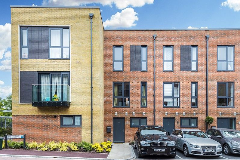 Property photo 1 of 8 (Main)