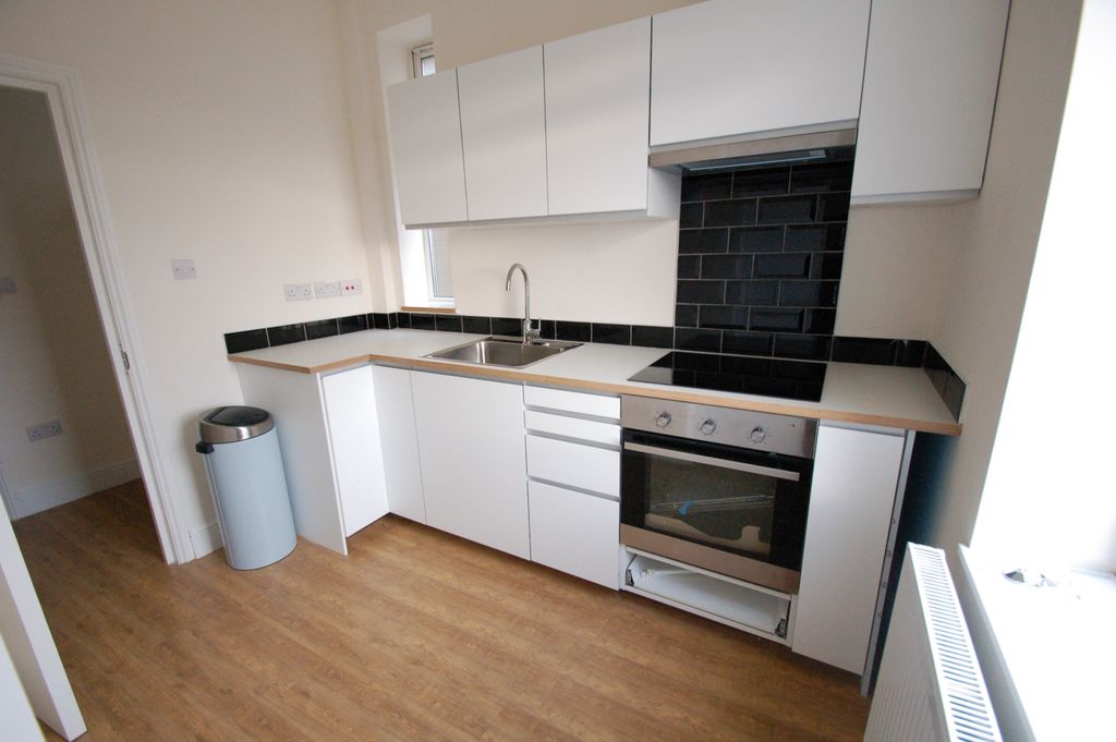 Property photo 1 of 7 1 Bed Flat To Rent Sunny Gardens, Hendon Nw1