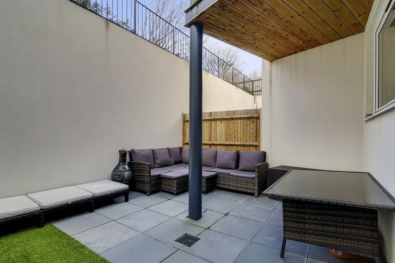 Property photo 2 of 14 Photo 11