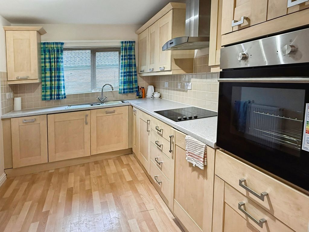 Property photo 2 of 16