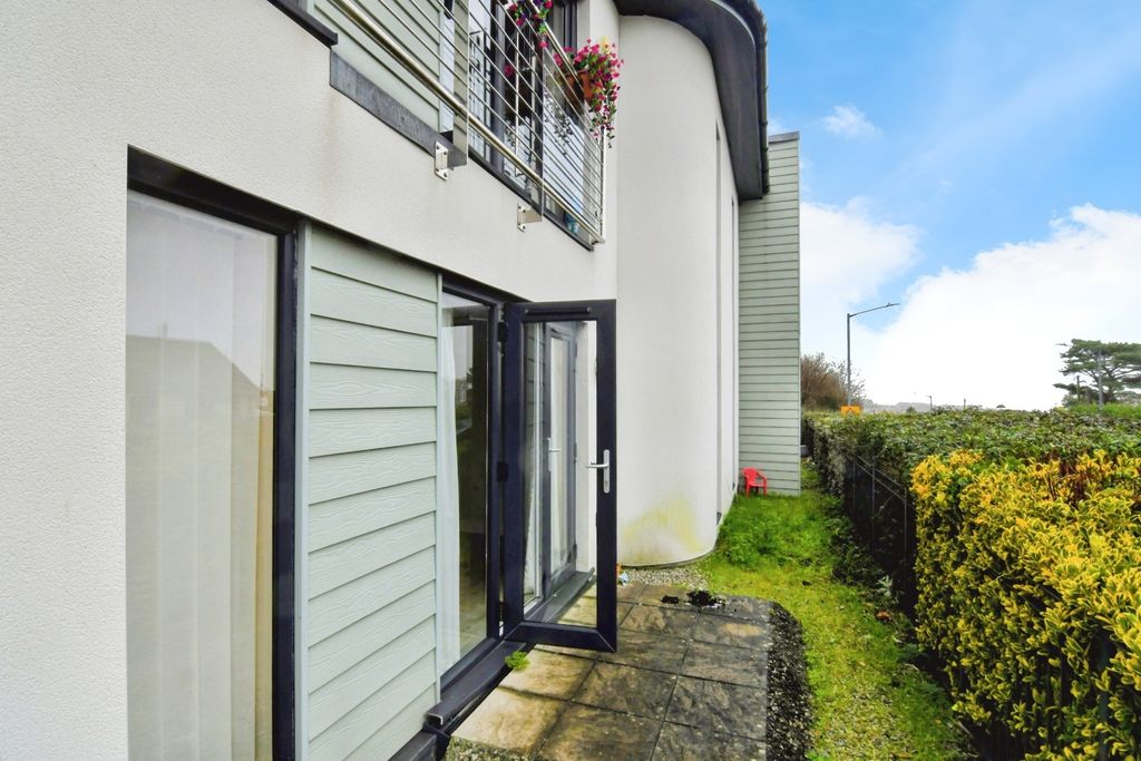 Additional image 4 of 2 bed flat for saleSandy Hill, St. Austell, Cornwall PL25
