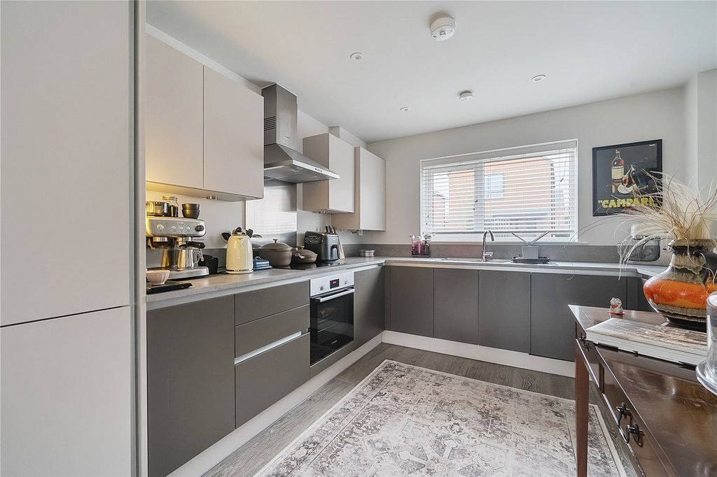 Property photo 3 of 15 Picture No. 02