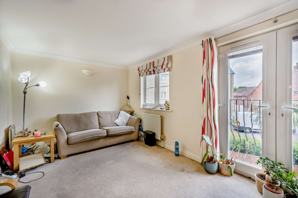Property photo 2 of 11