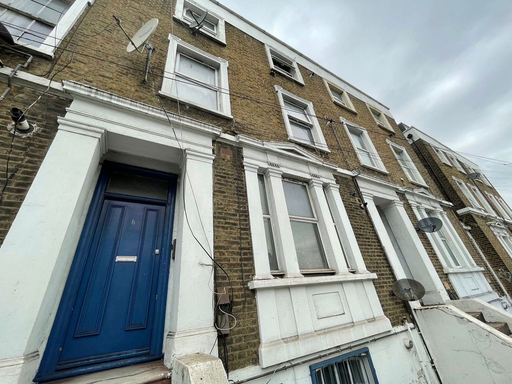 Property photo 1 of 5